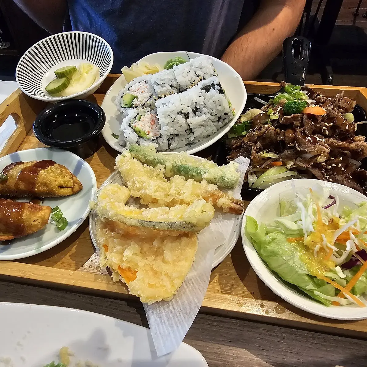 Box B with Beef Teriyaki, Sushi Nara