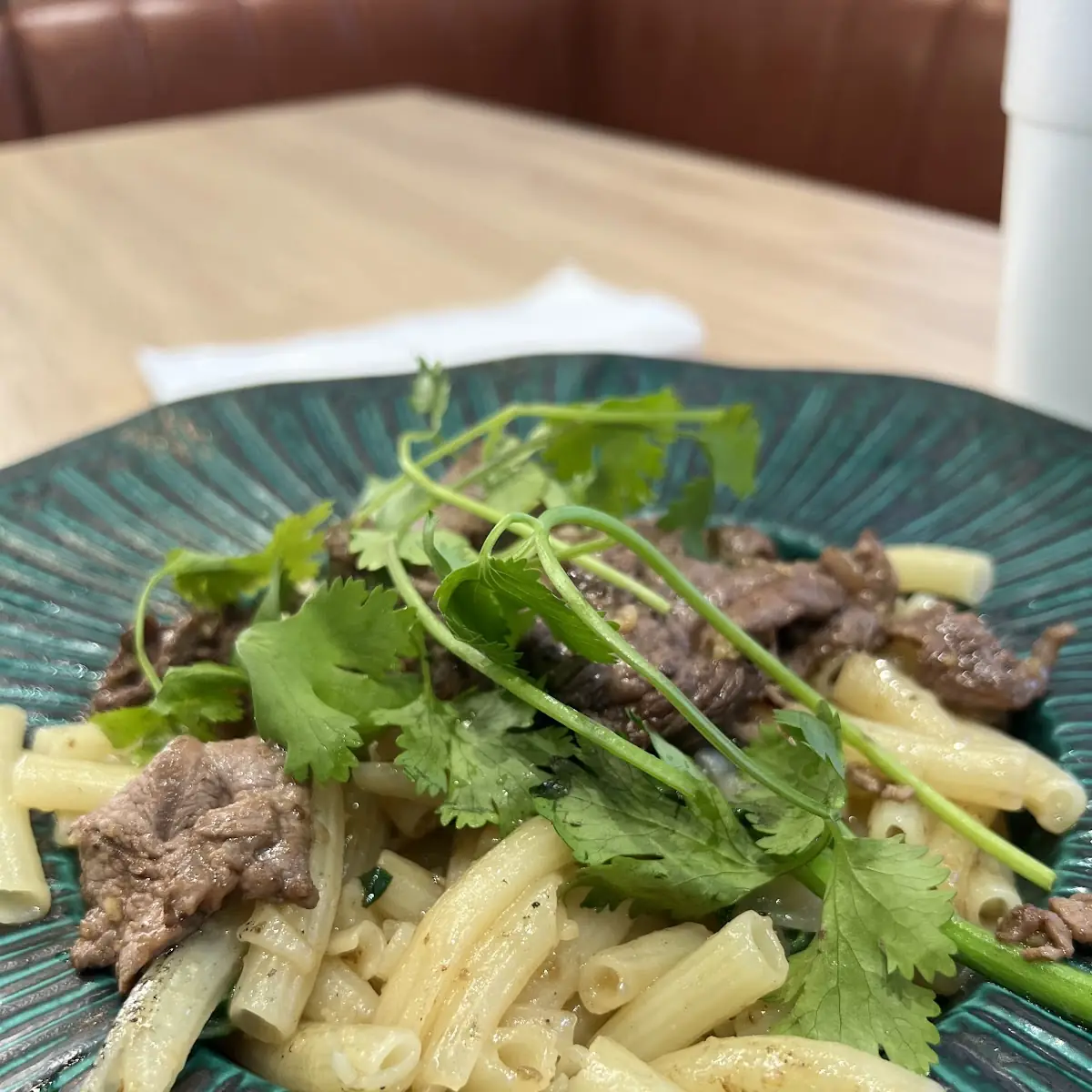 Nui Xào Bò
