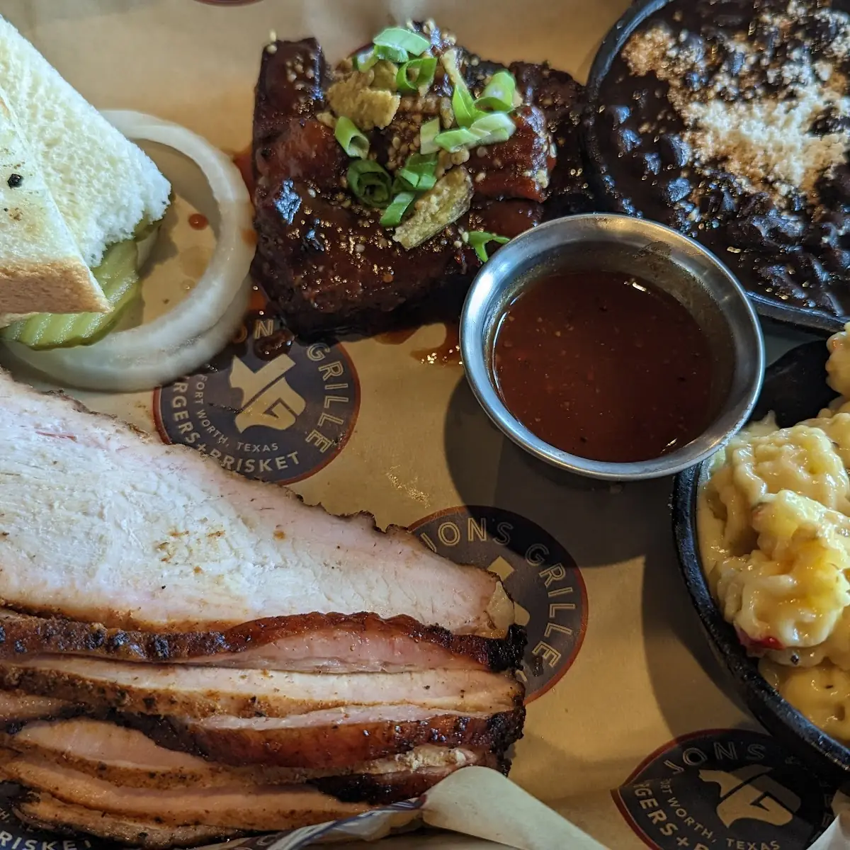 BBQ Plate with Turkey Breast and Burnt Ends