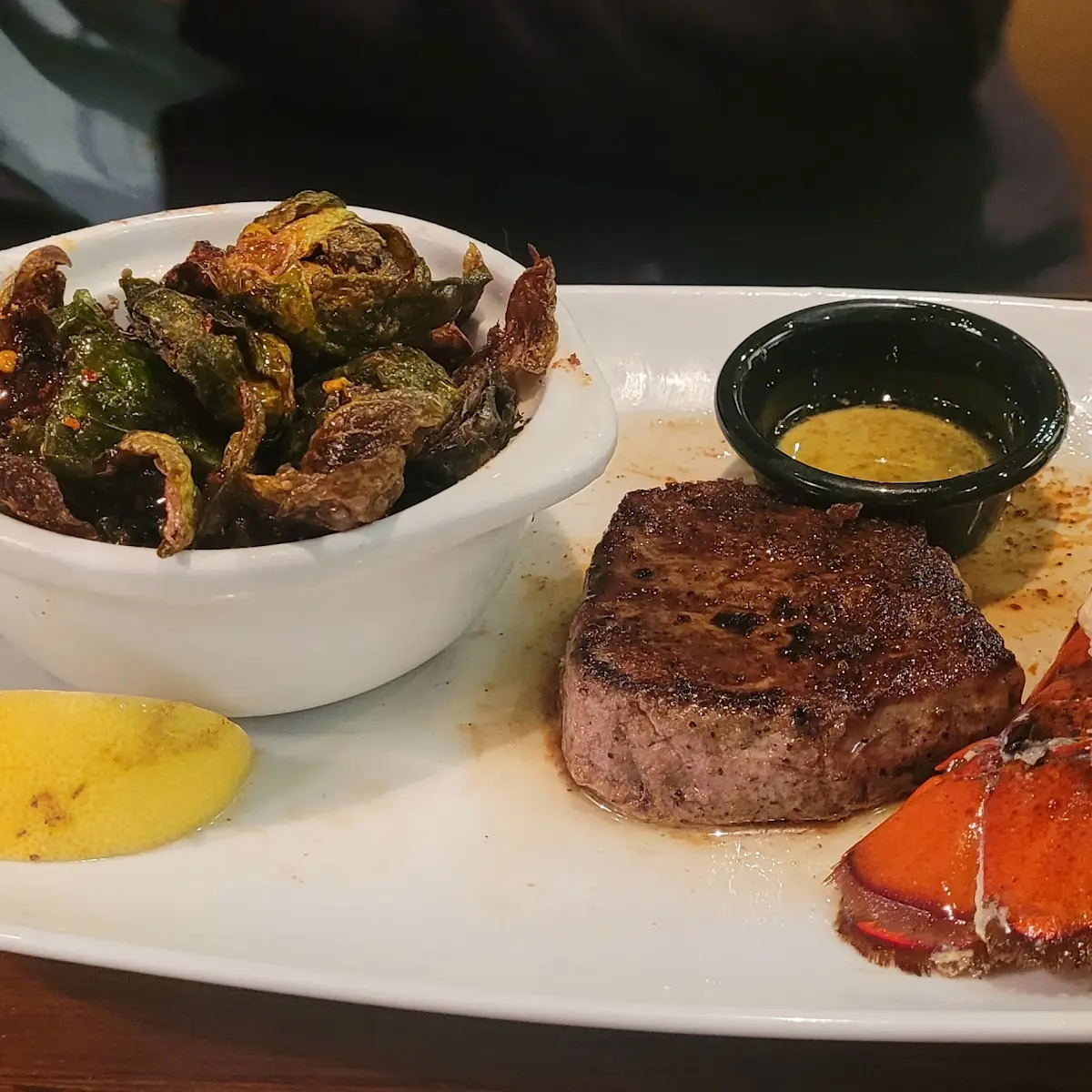 6oz Flo's Filet with 4oz Lobster Tail