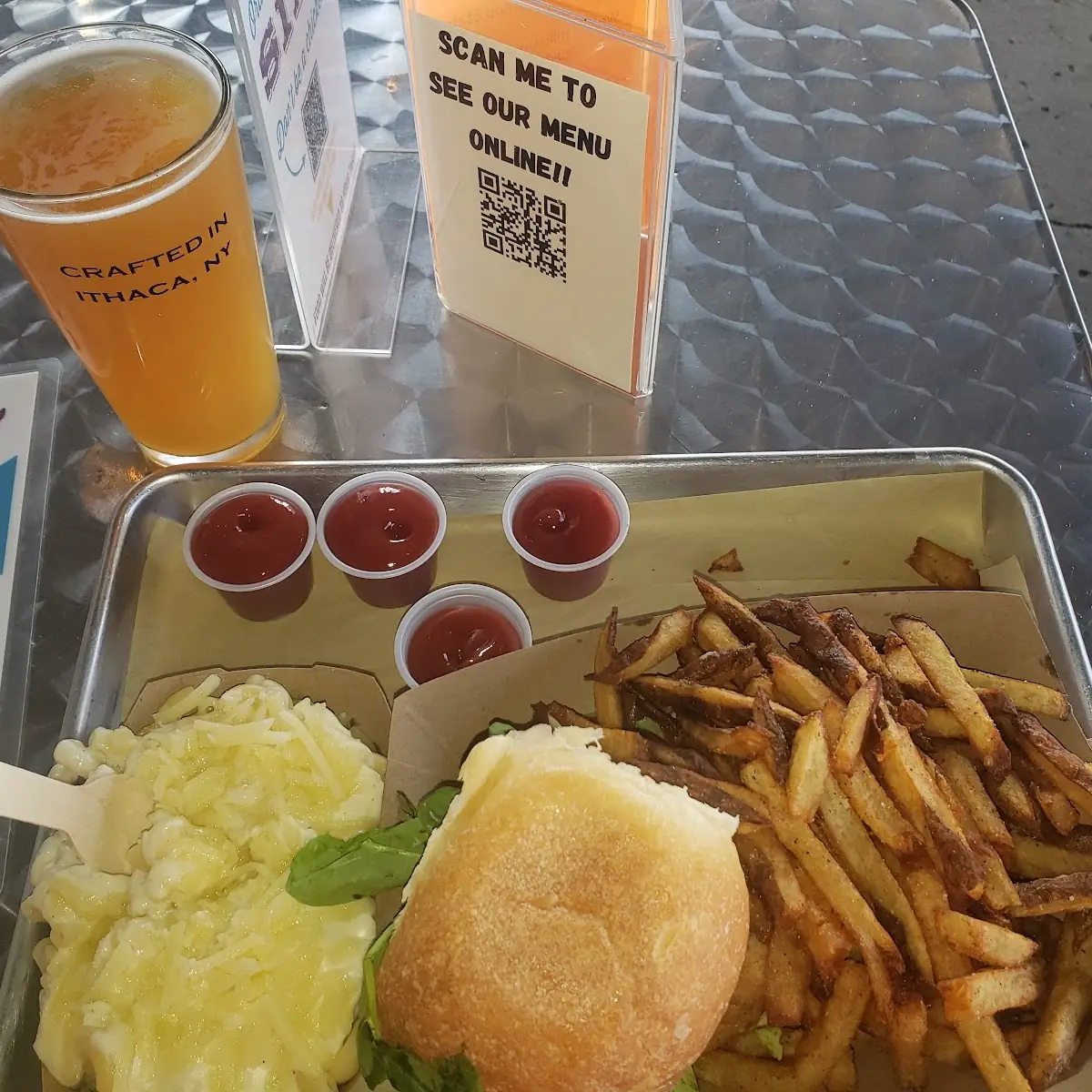 Silo Burger with Mac