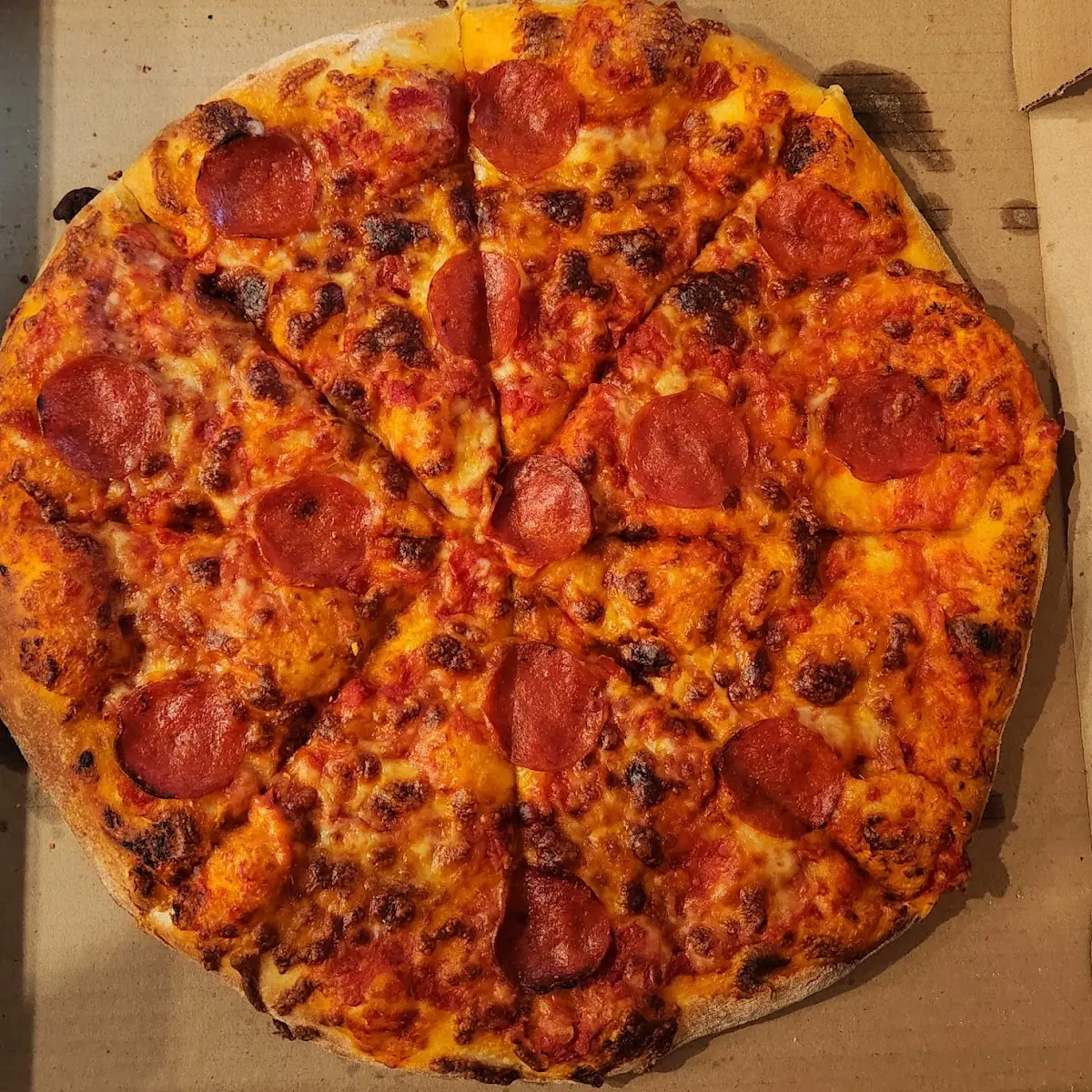 Large Pepperoni Pizza