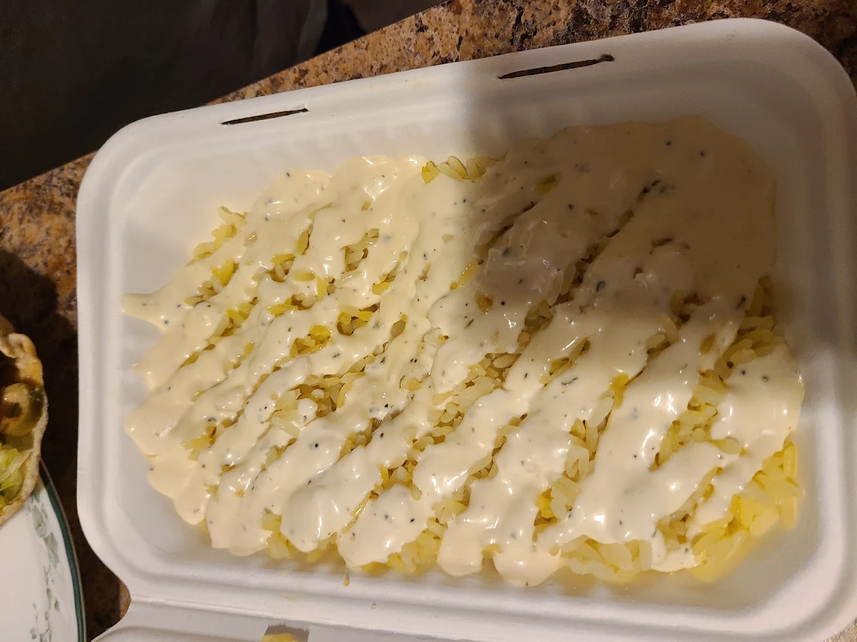 Rice Qoth Garlic Sauce