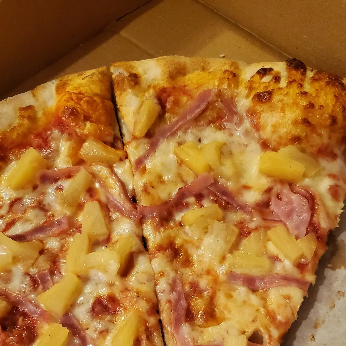 Hawaiian Pizza