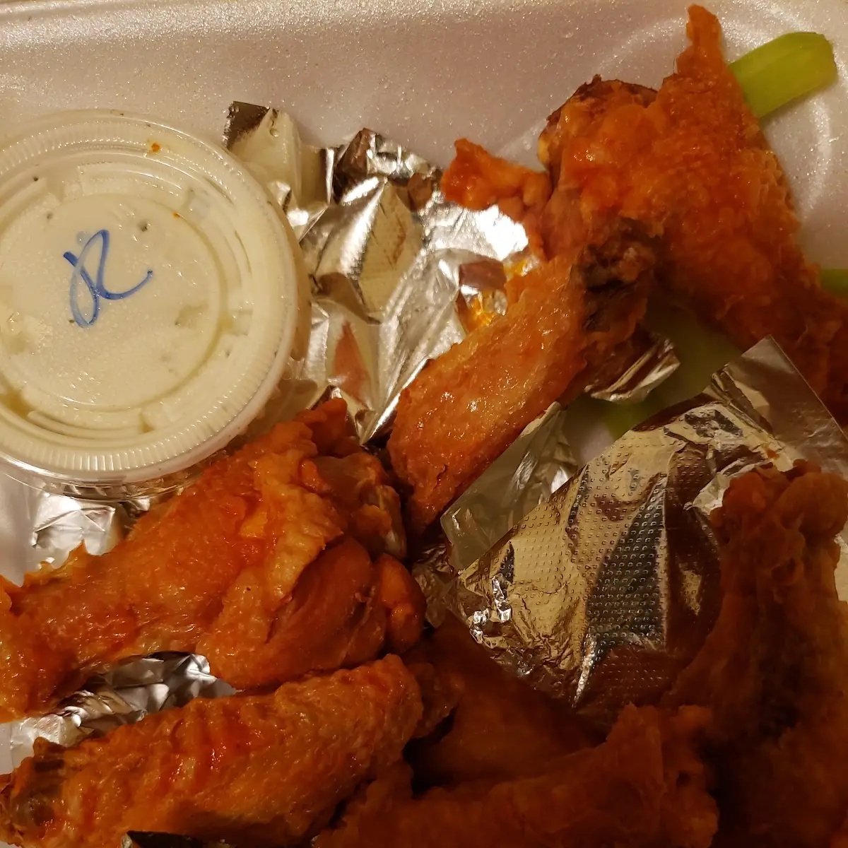 Hot Buffalo Wings with Ranch