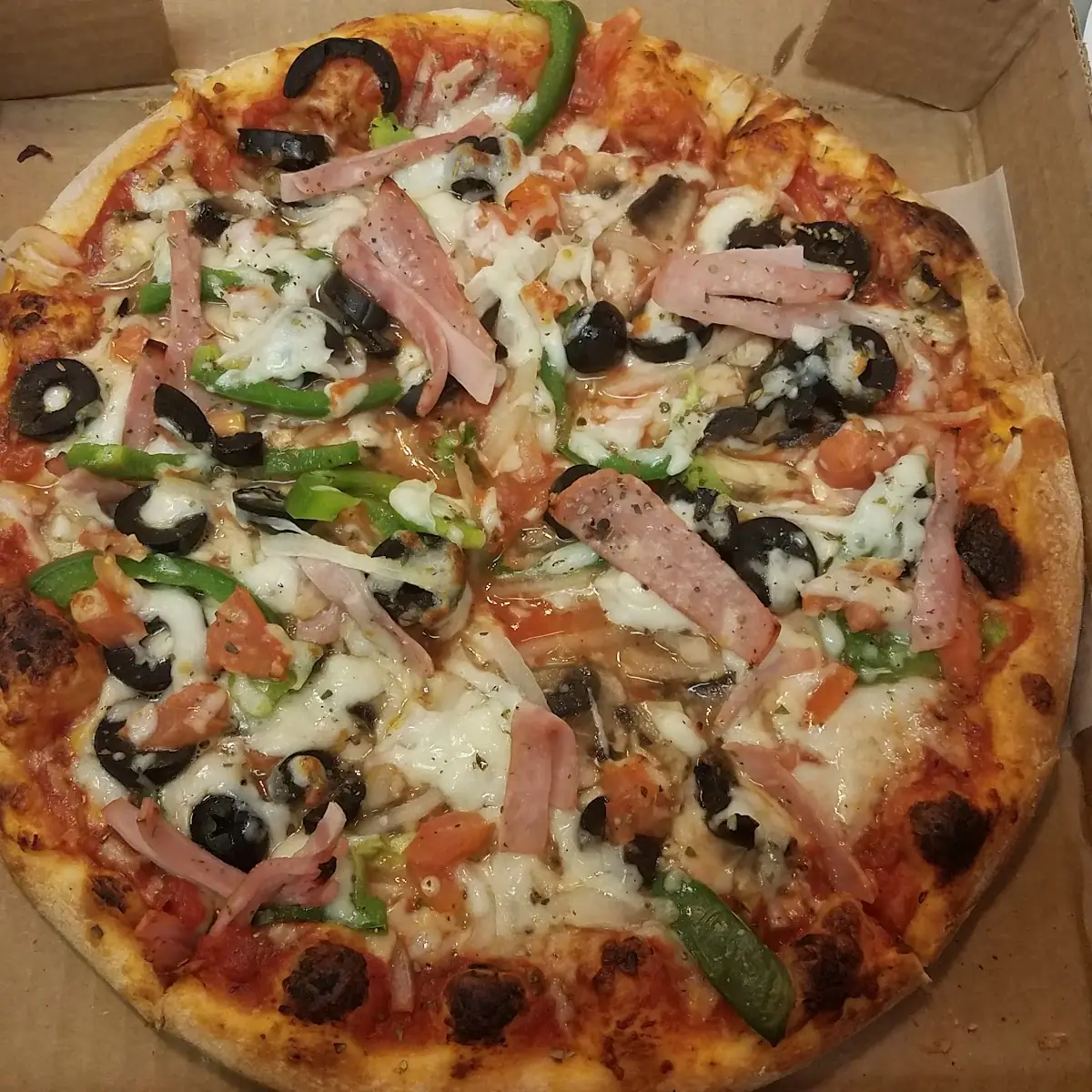 Veggie Pizza with Ham
