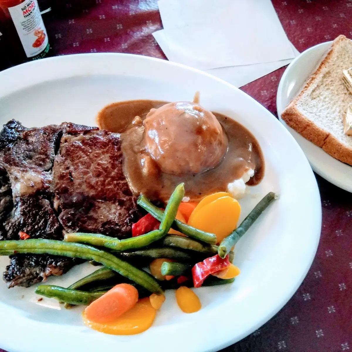 Steak with Veggies and Mashed Potatoes