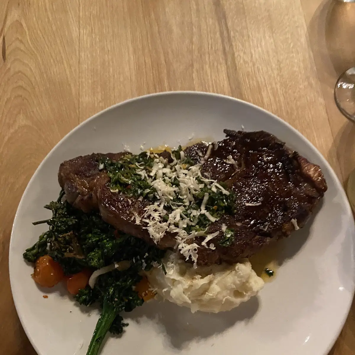 El Jefe Rib Eye - 32oz