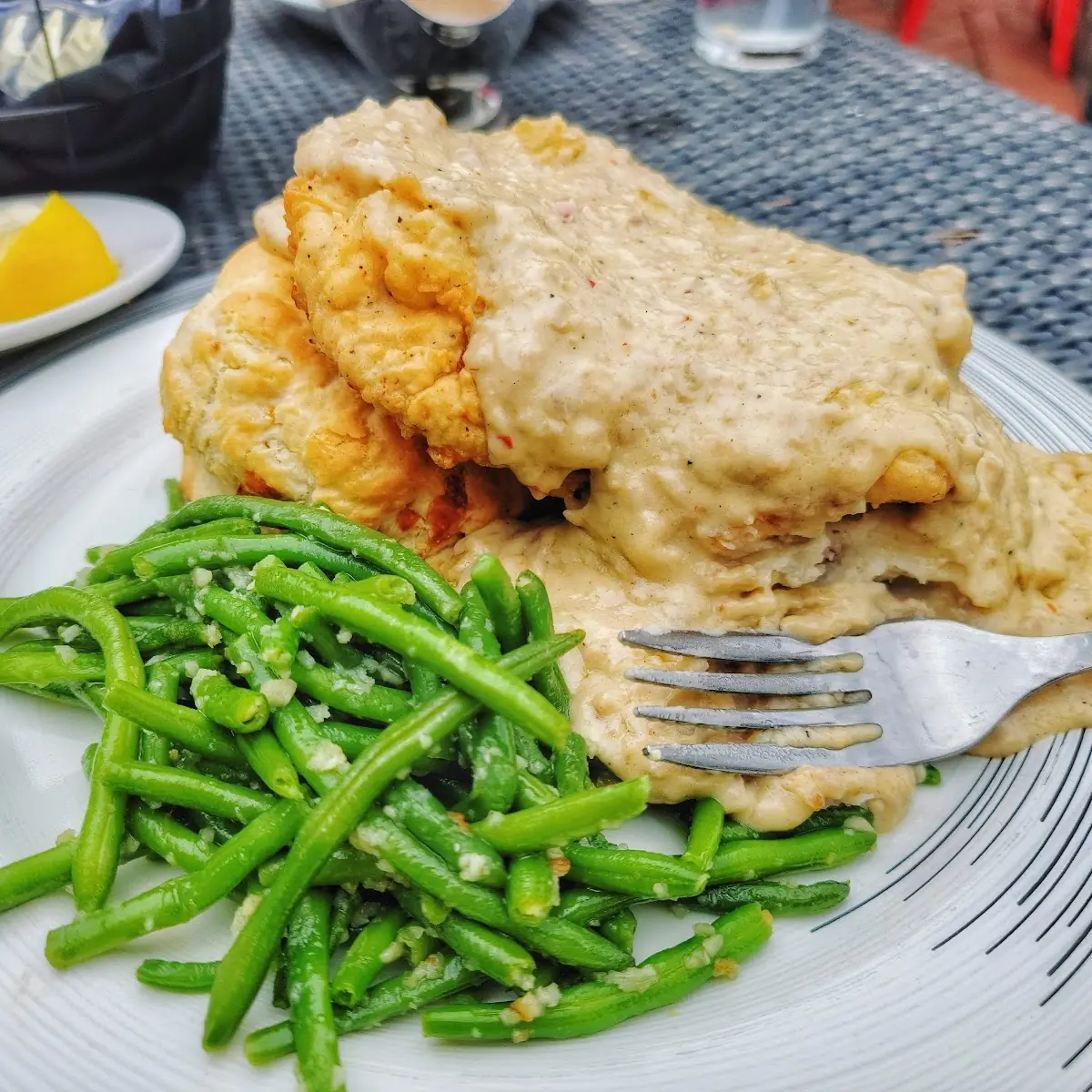 Chicken & Biscuits