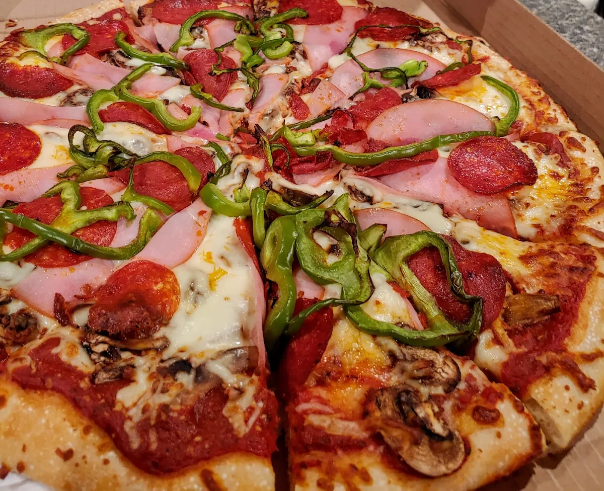 Deluxe Pizza