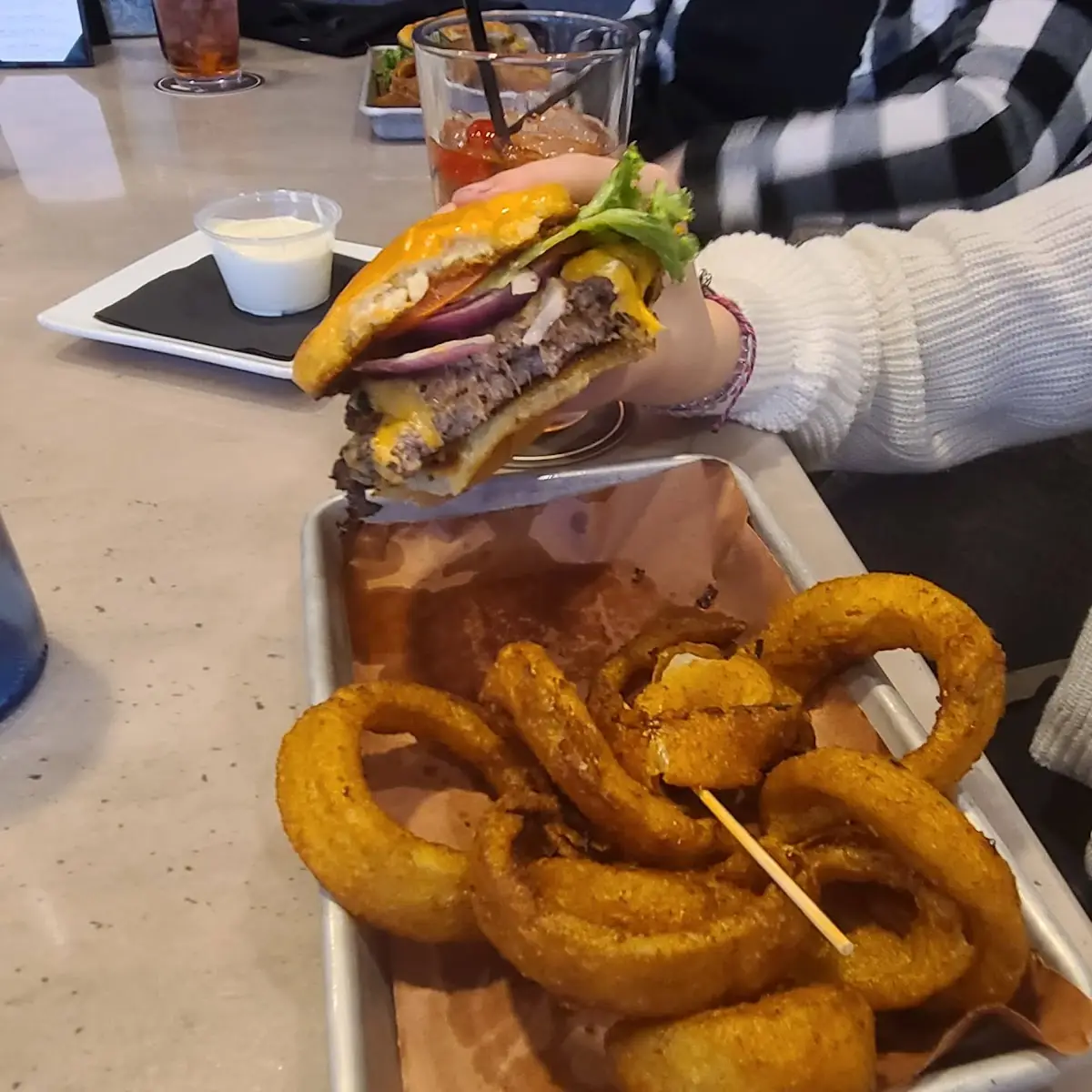 Cheeseburger with Onion Rings
