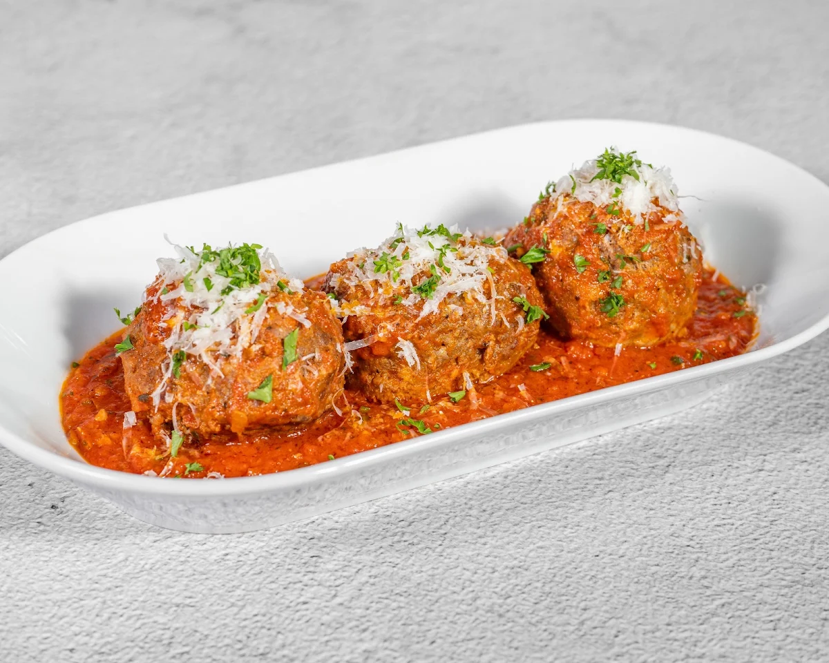 Highlights, New village pizzeria and bar