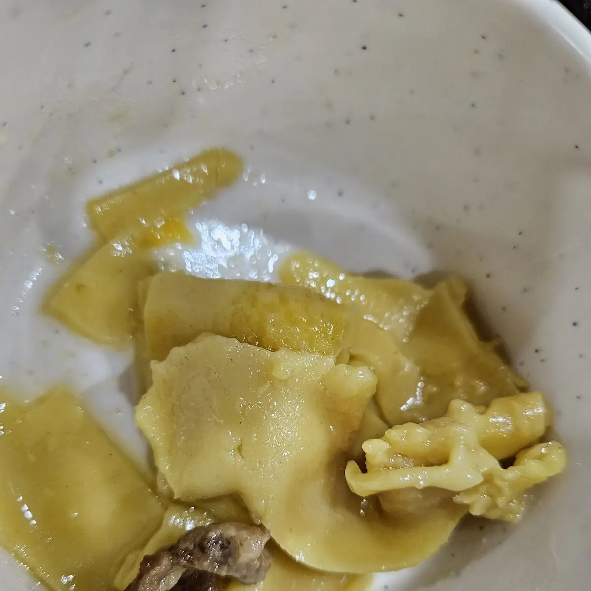 Tiny Meat in Large Wonton Soup