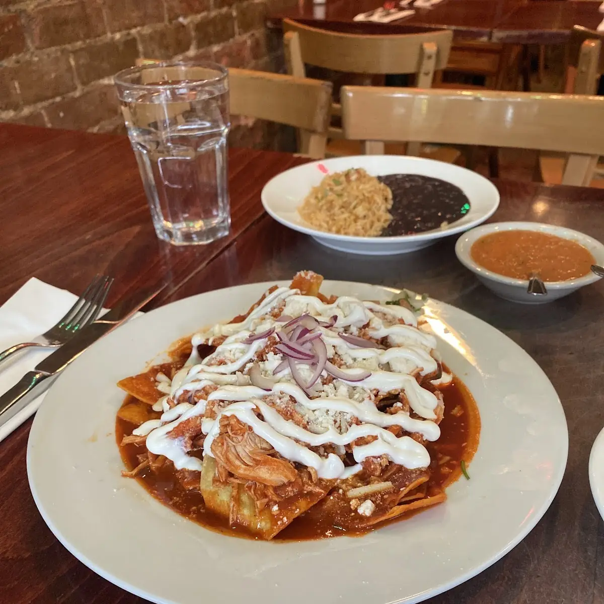 Chilaquiles Rojos Con Carne