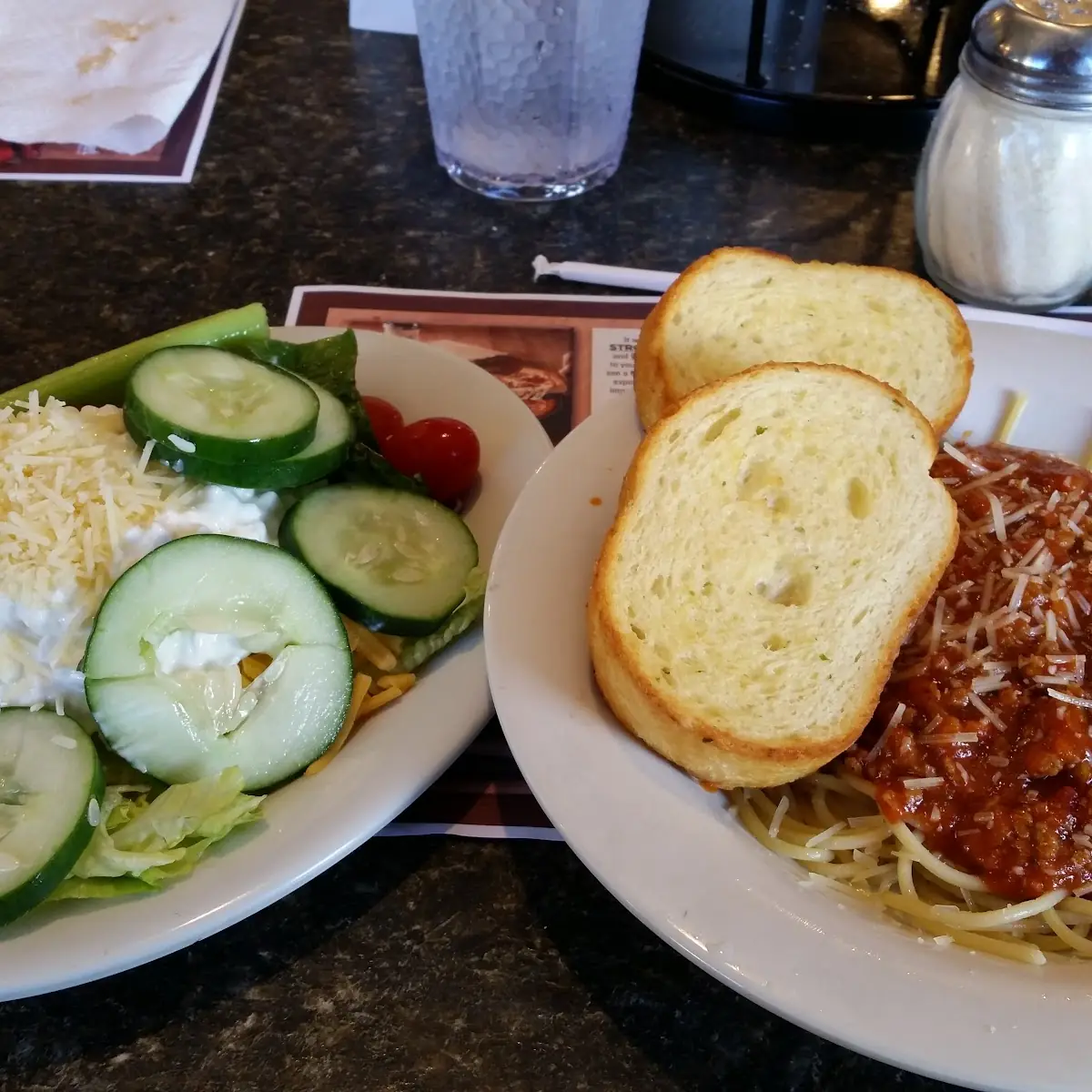 Spaghetti with Salad and Garlic Toast