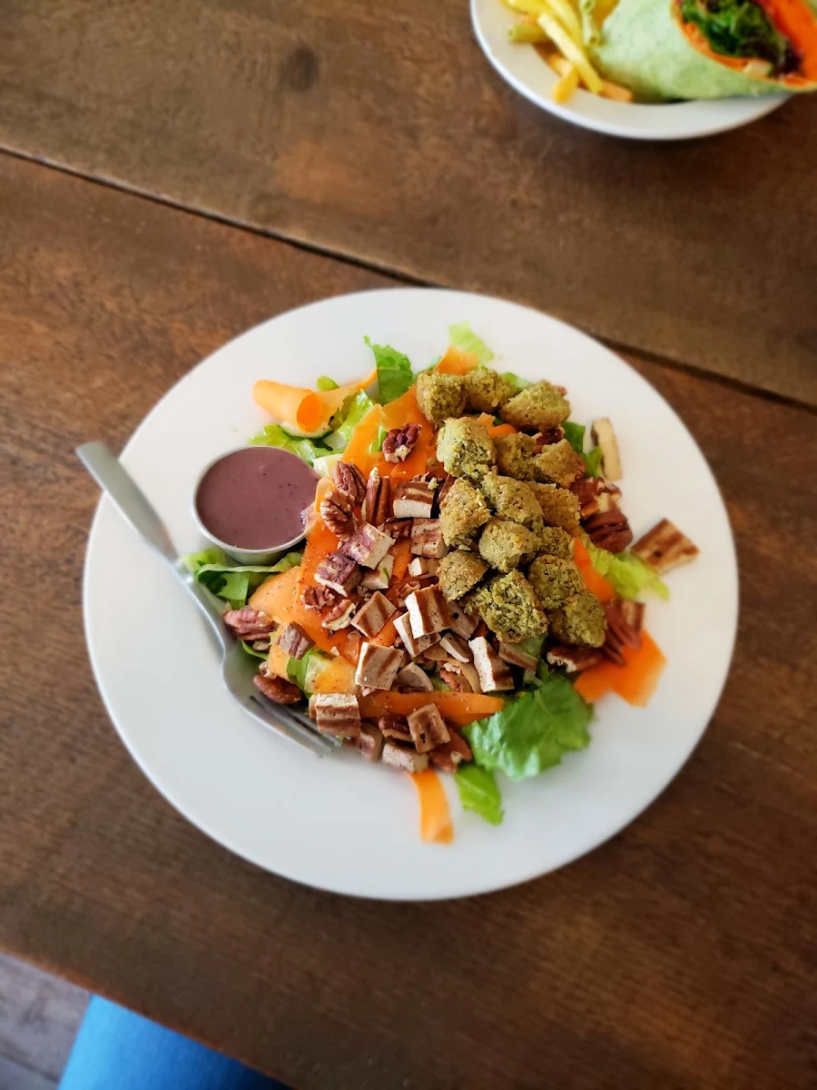 Falafel Salad
