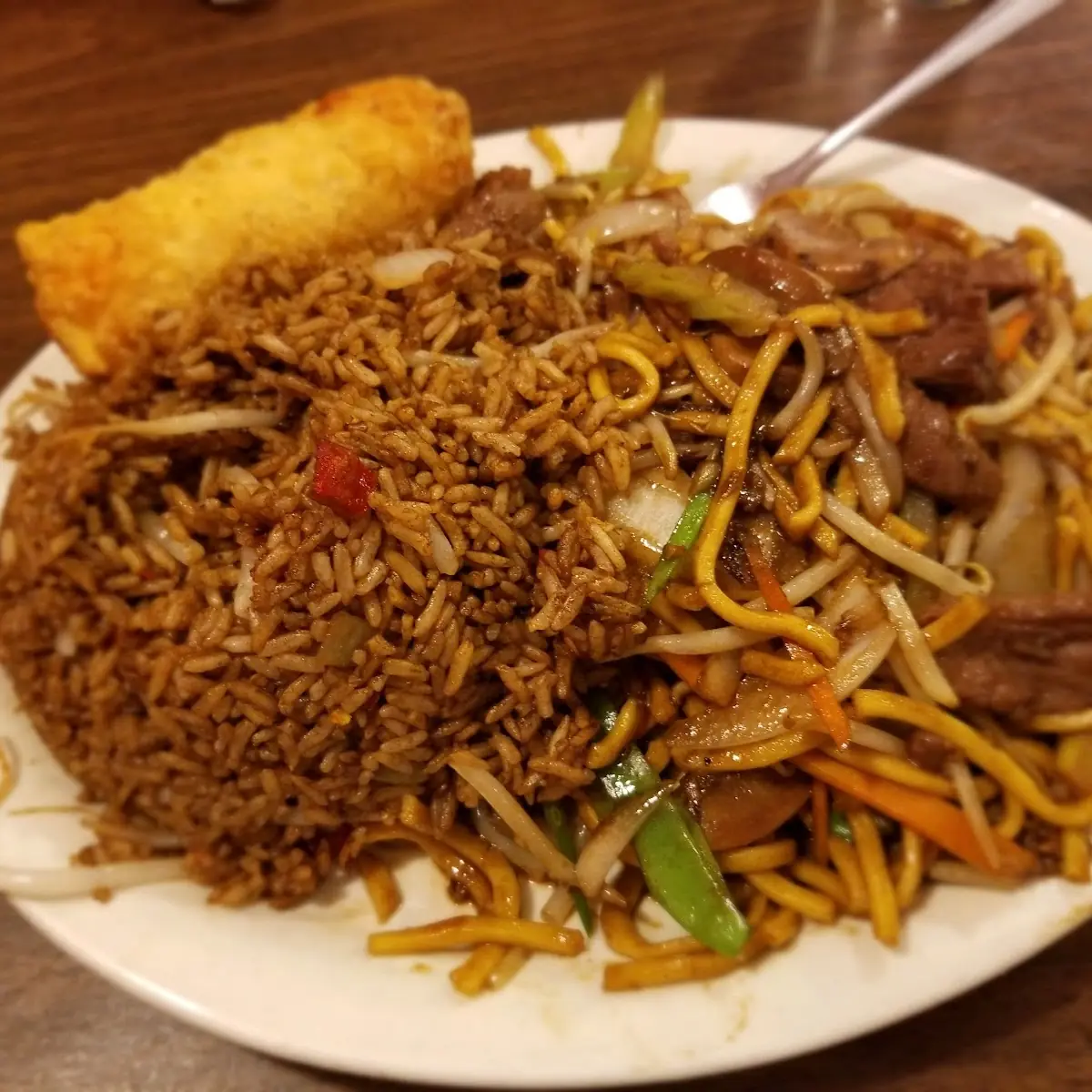 Beef Lo Mein Combination Plate