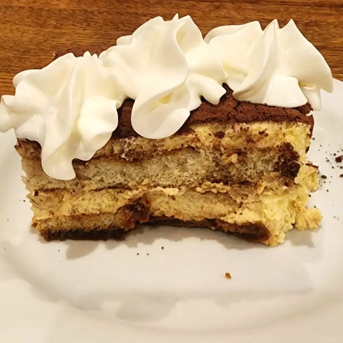Tiramisu Cake