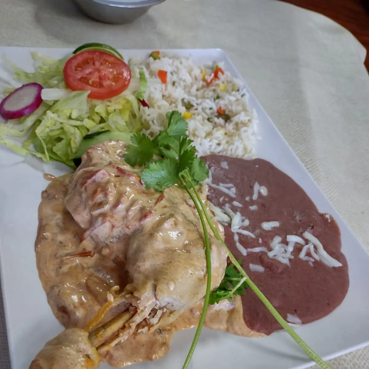 Pollo En Crema
