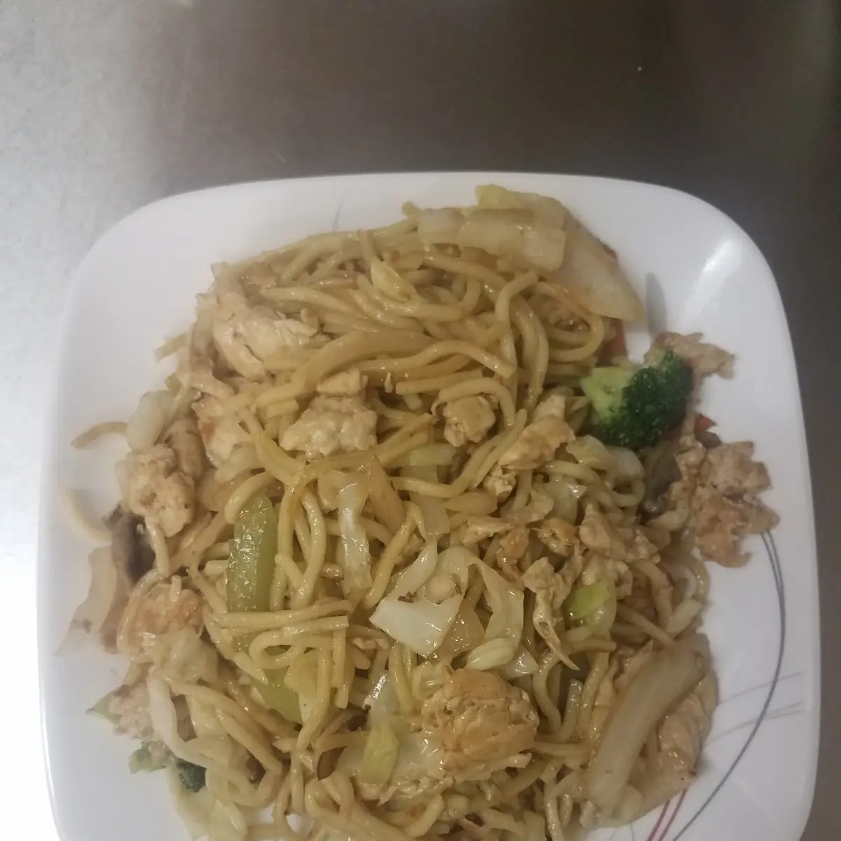 Chicken Lo Mein