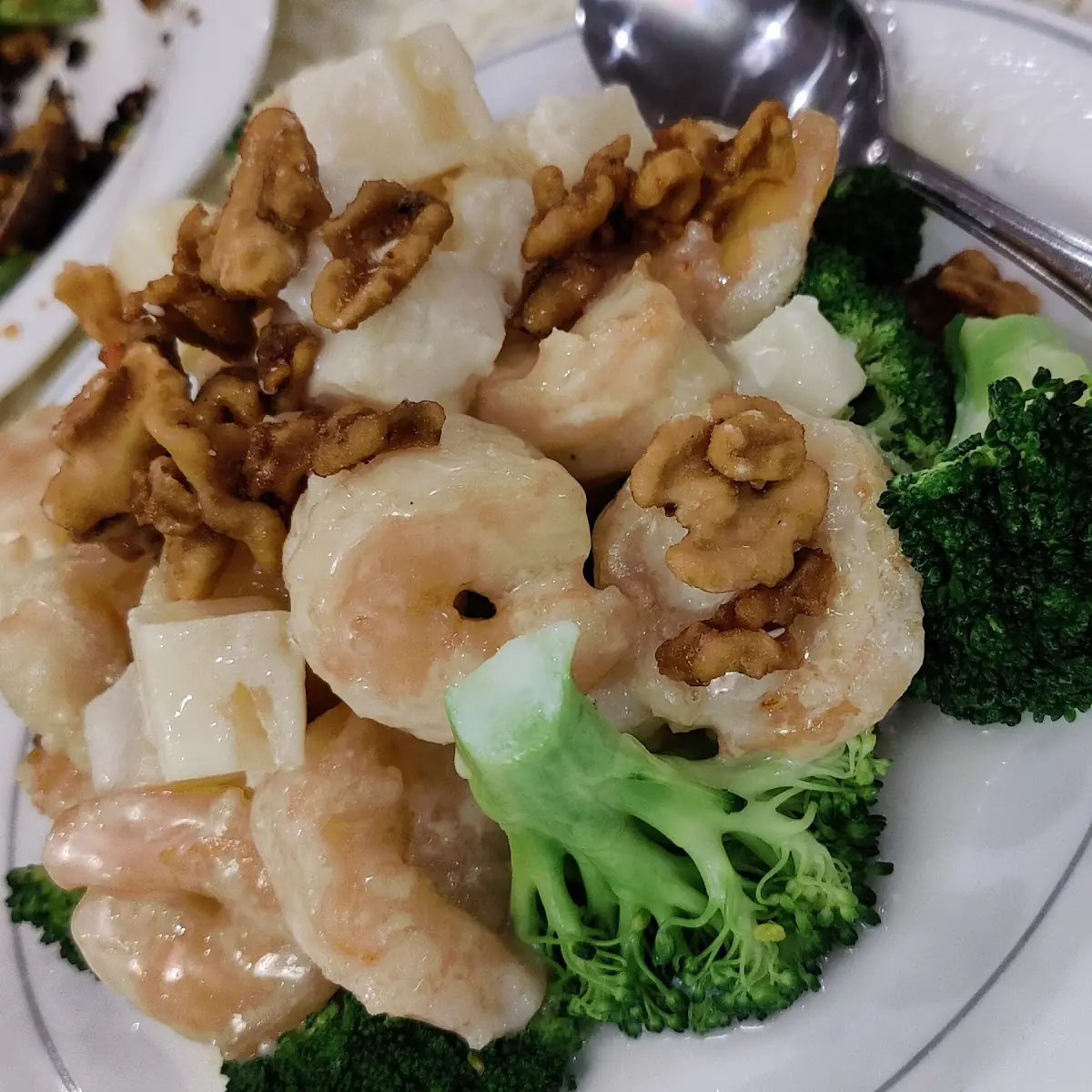 Crystal Shrimp w Honey Walnut