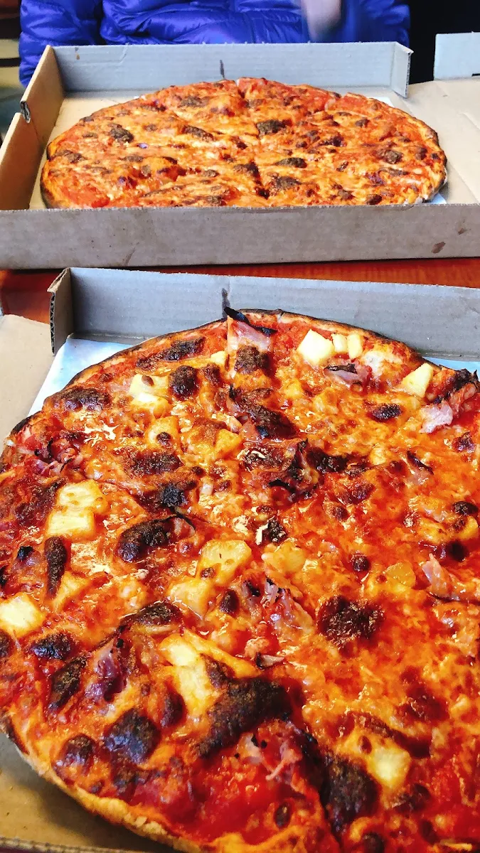 Hawaiian Pizza