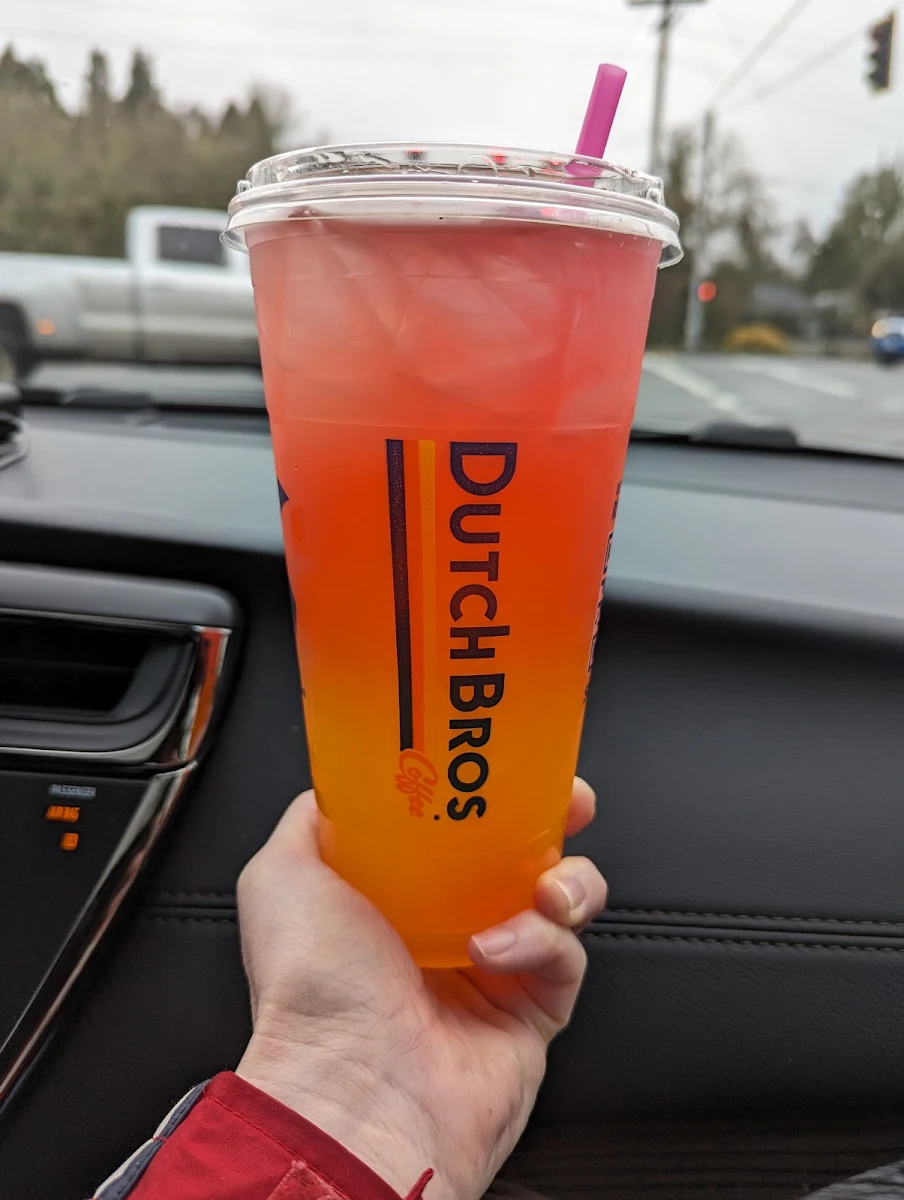 Mango Green Tea with Sugar Free Strawberry Drizzle