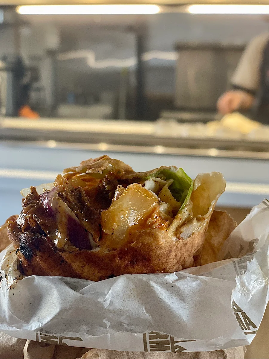 Pineapple Chicken Shawarma, Malek El Shawarma