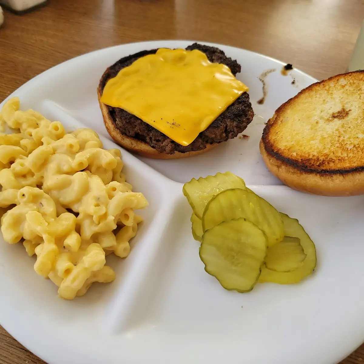 Kids Cheeseburger