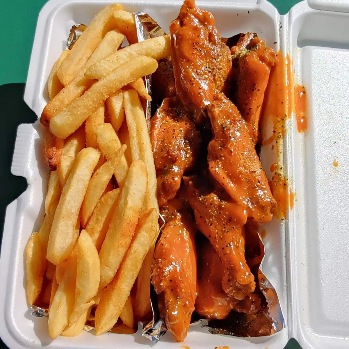 6 pieces Everybody ain’t able wings