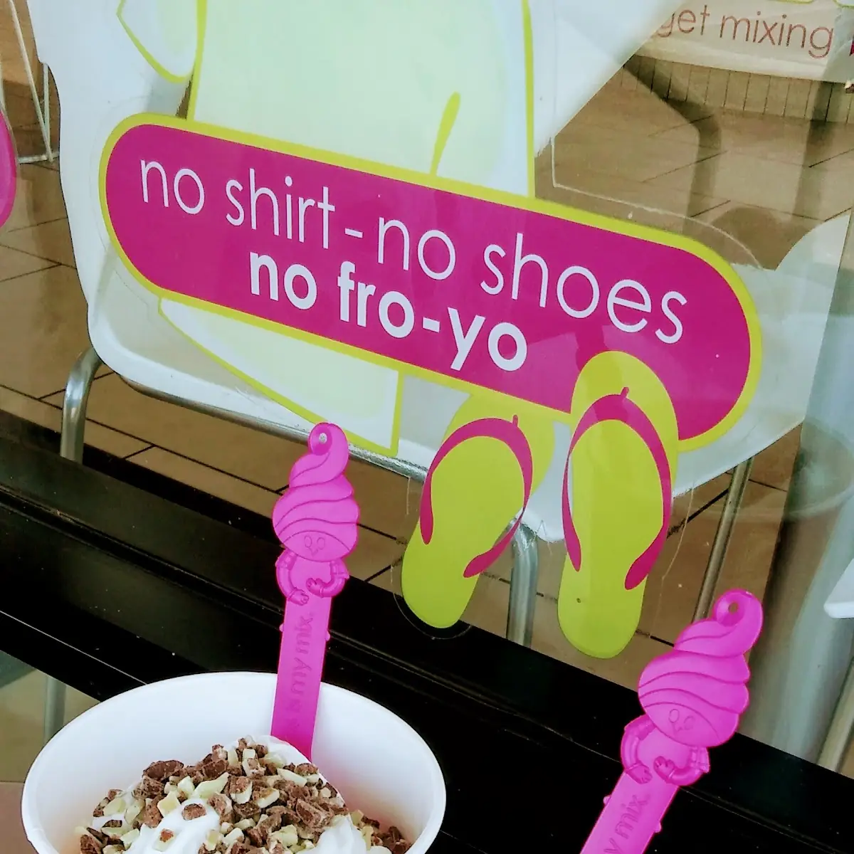 Menchies Frozen Yogurt