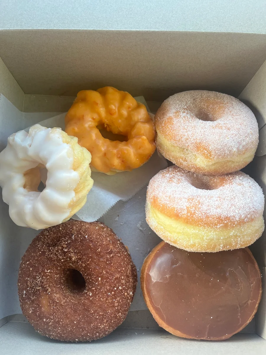 Dozen Donut