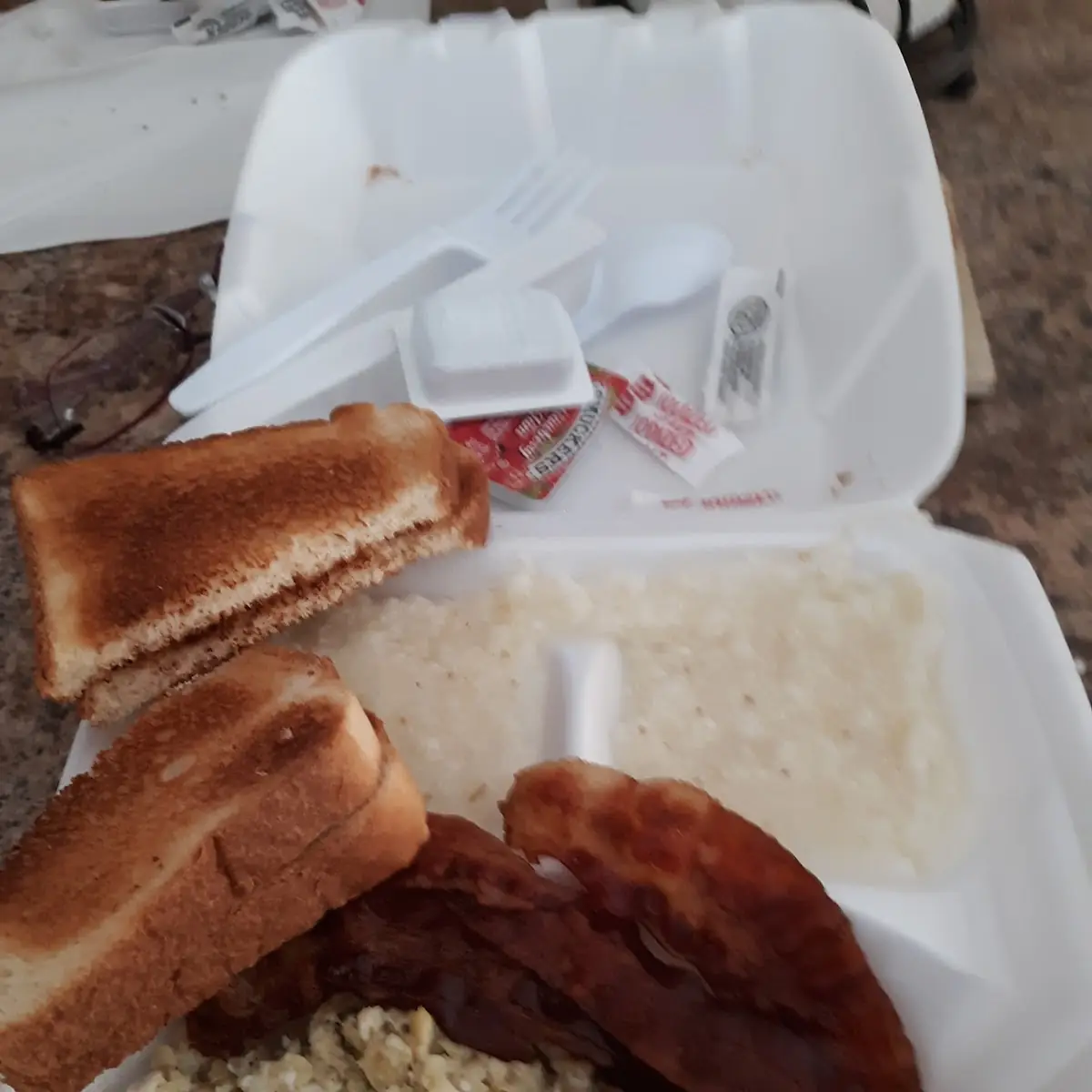 Scrambled Eggs Grits & Bacon