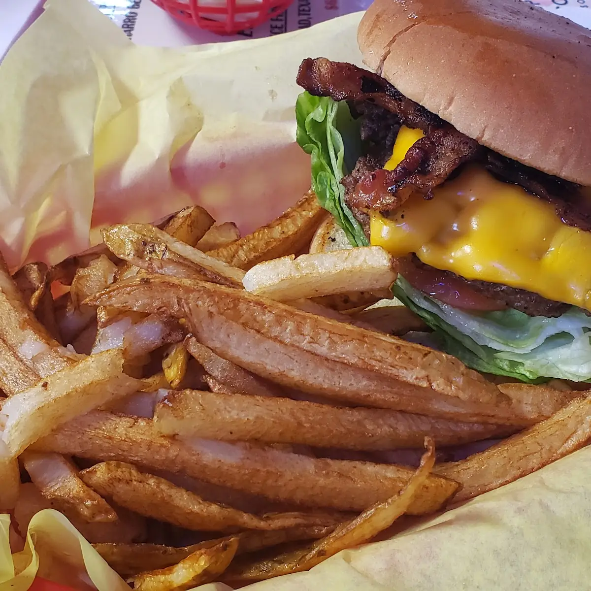 Bacon Cheeseburger