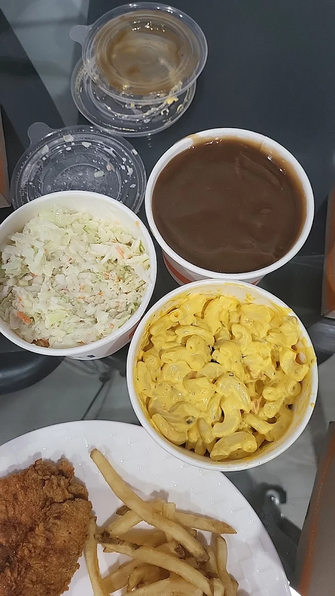 Mac & Cheese Salad