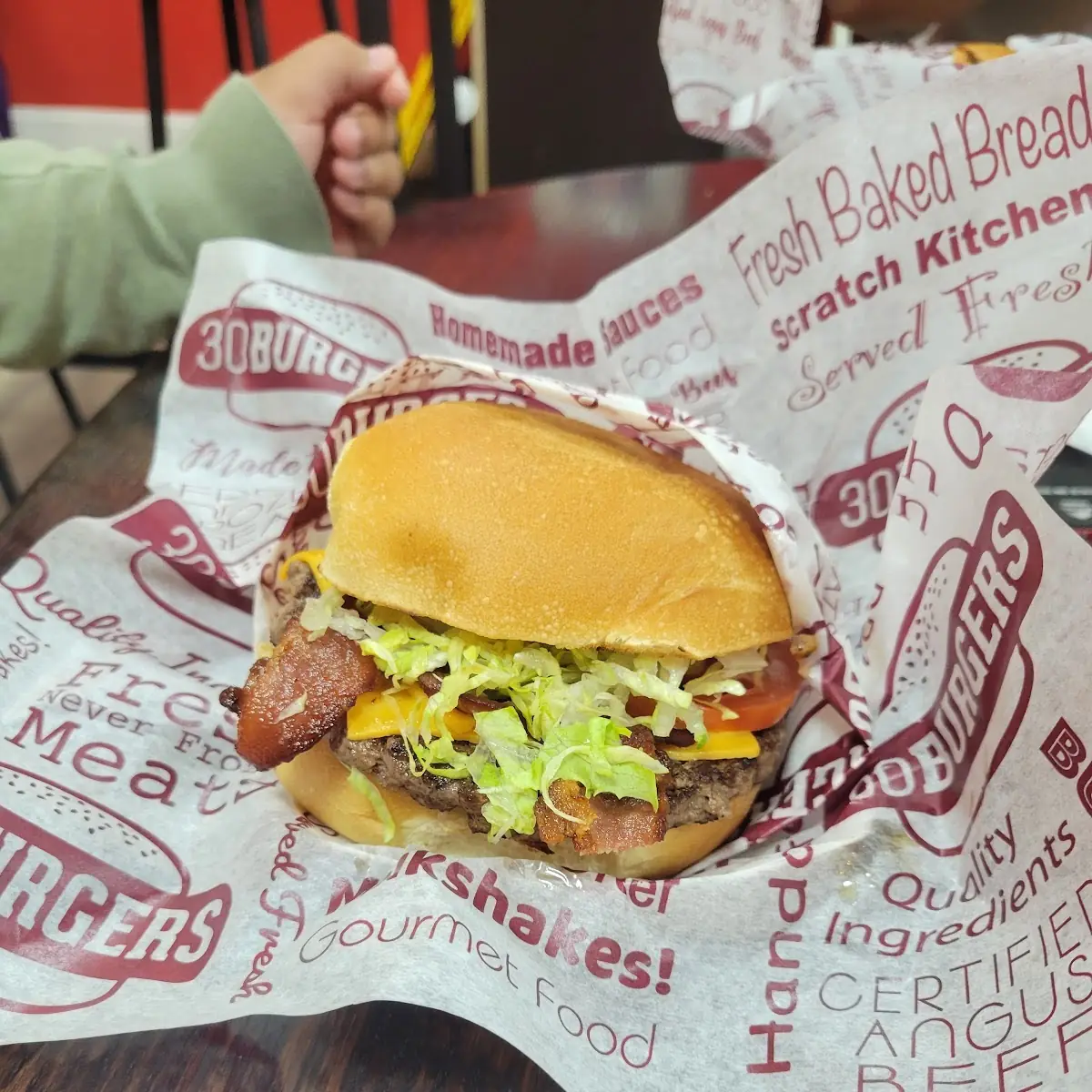 Becon Royal Burger