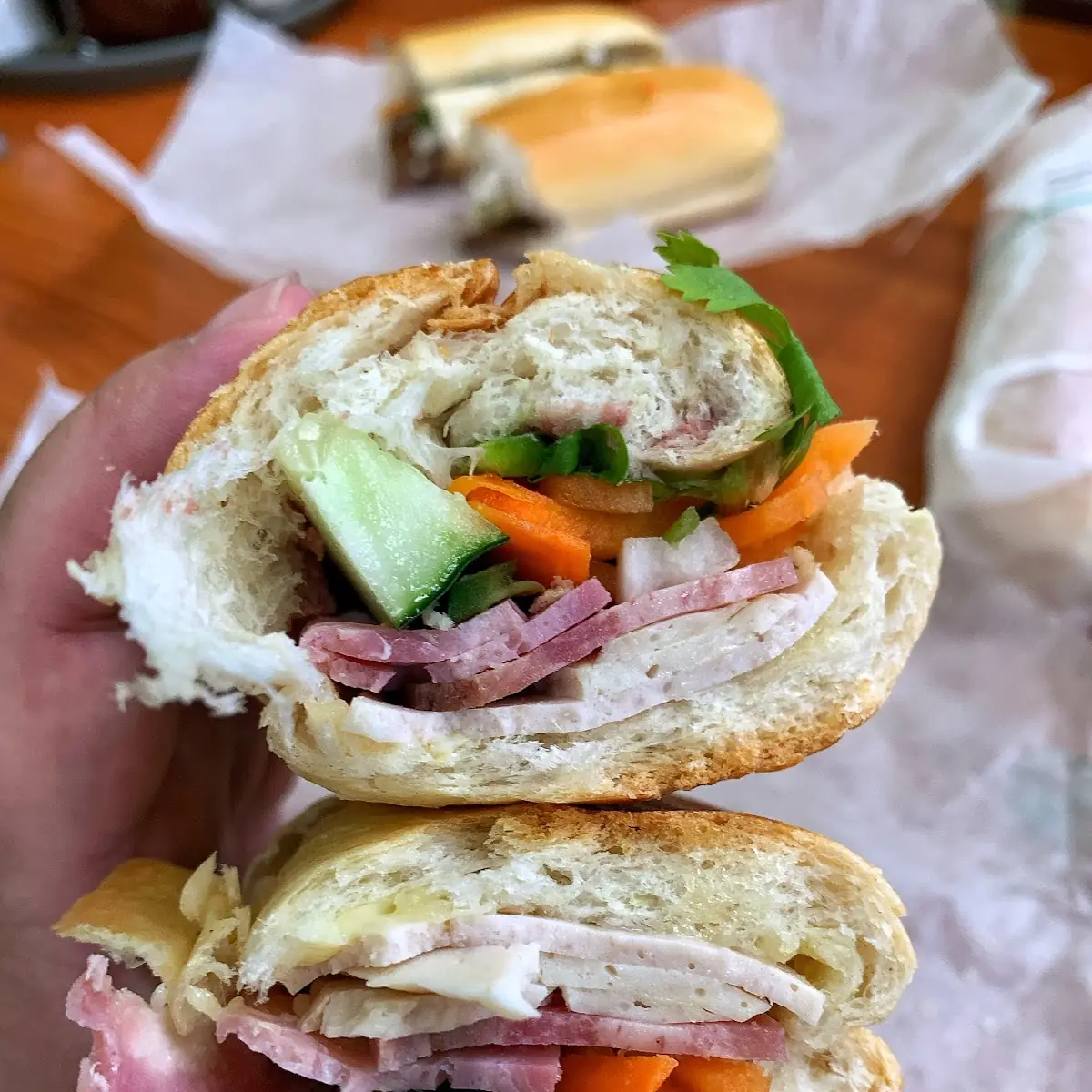 Bánh Mì Thịt Nguội