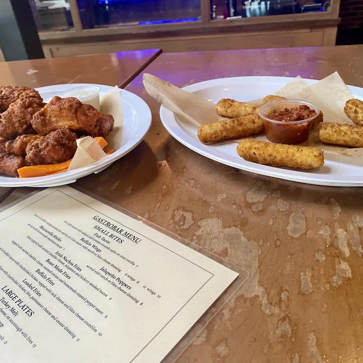 Chicken Wings & Mozzarella Sticks