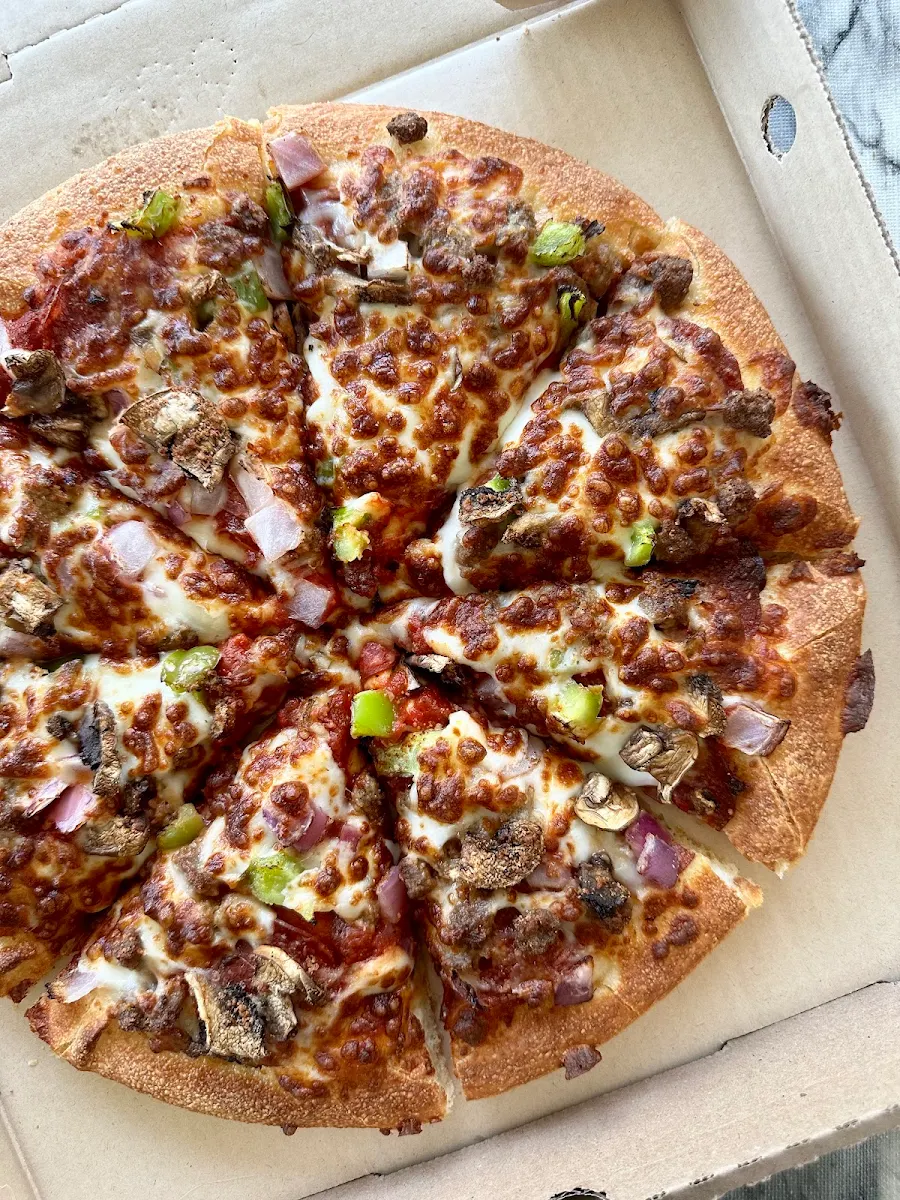 Deluxe Pizza