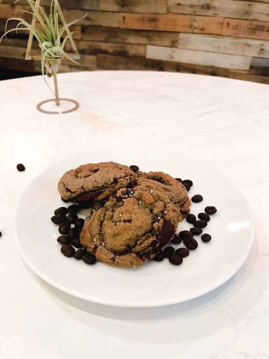 Espresso Chocolate Chunk Cookie