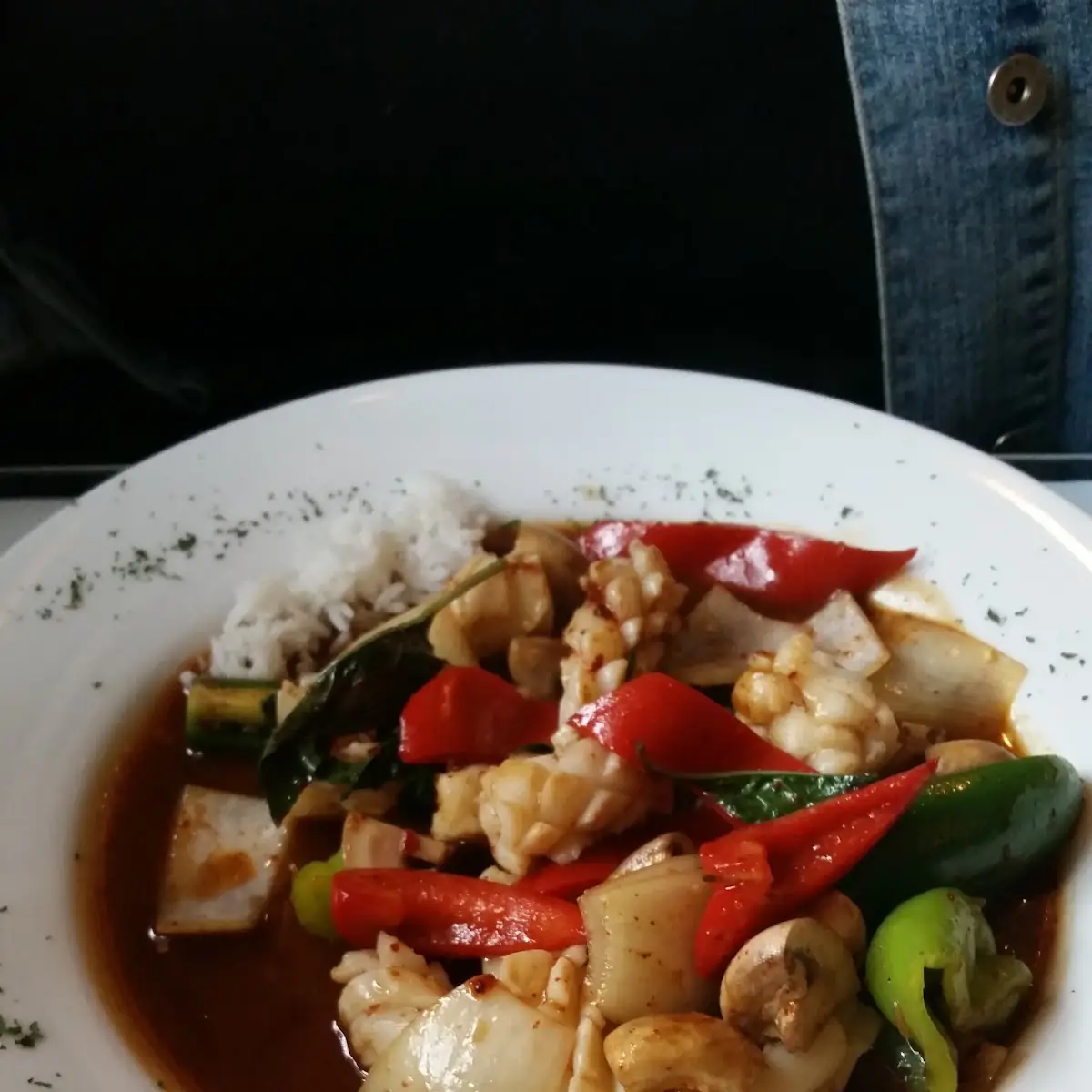 Spicy Basil Leaves