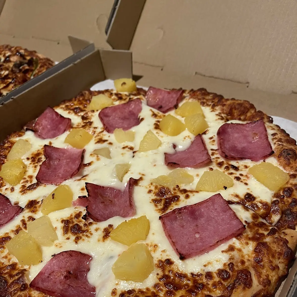 Hawaiian Pizza