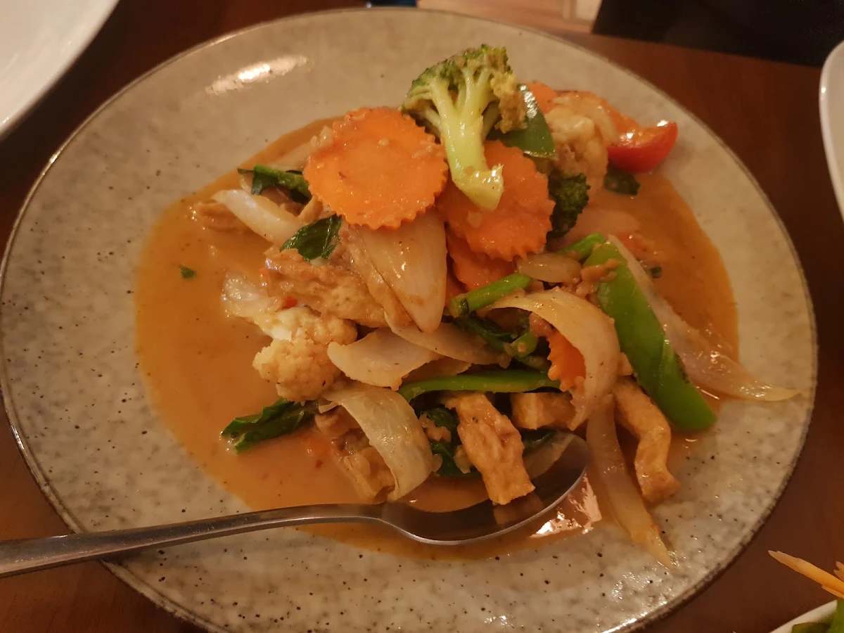 Highlights, Pops Up Thai