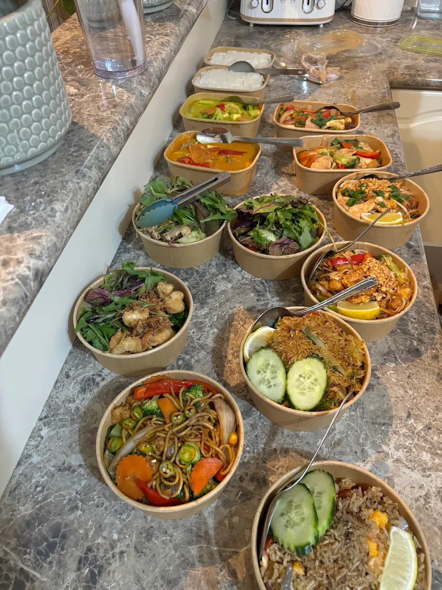 Highlights, Pops Up Thai