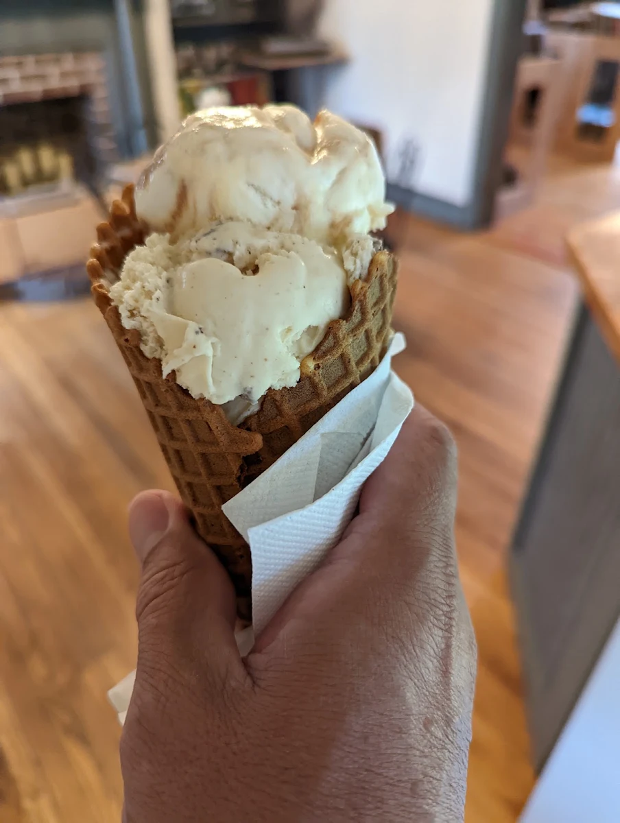 Salted Caramel Vanilla and Peanut Butter Oreo