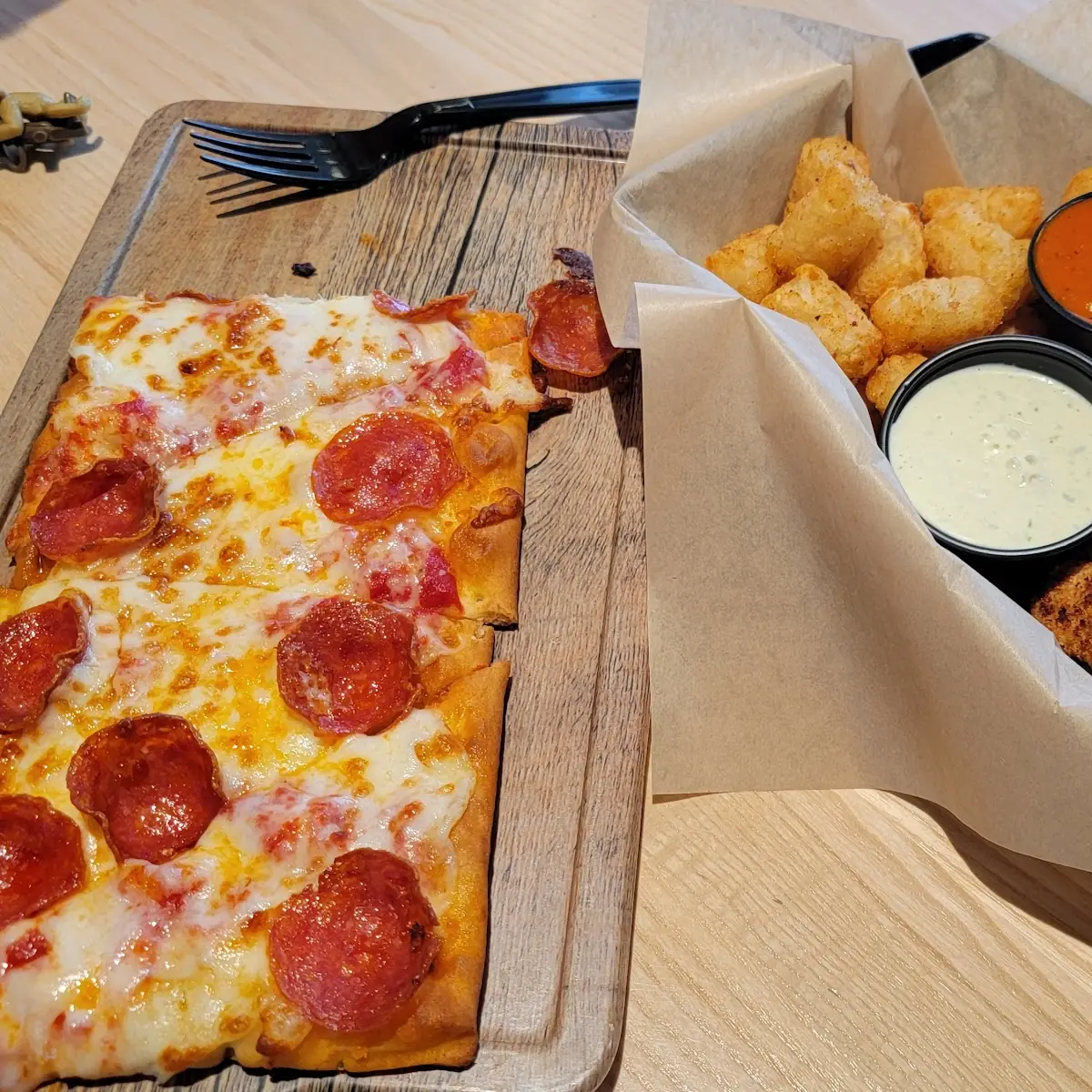 Pepperoni Flatbread Pizza
