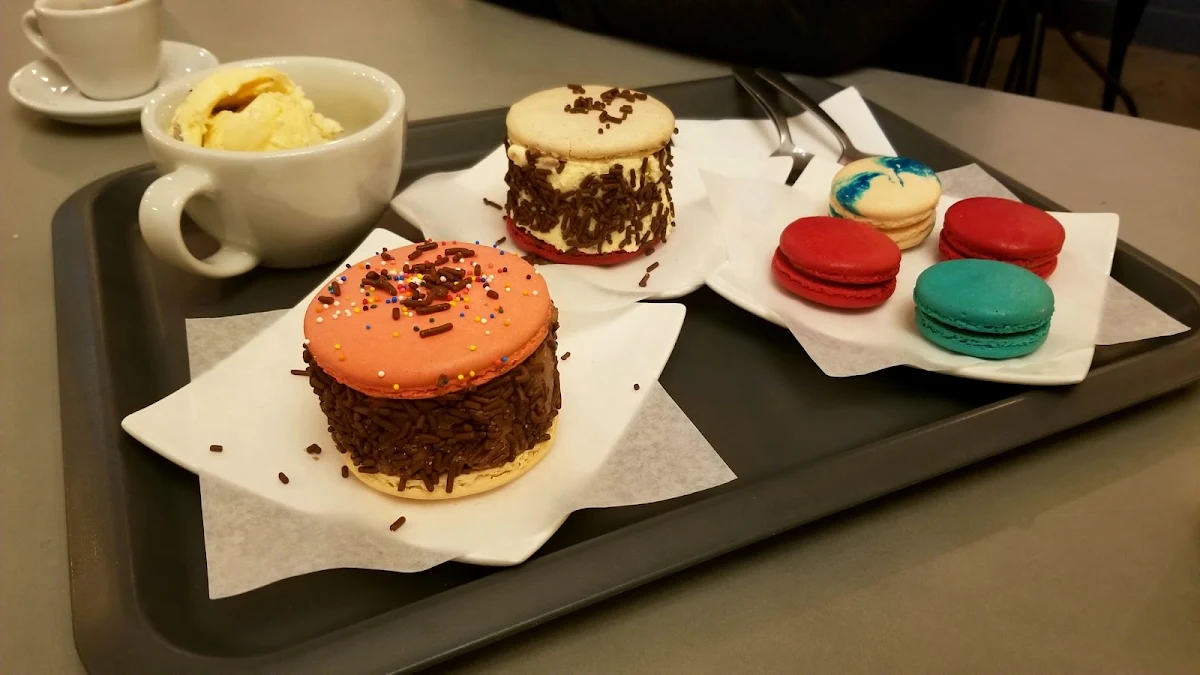 Macaron Ice Cream Sandwiches
