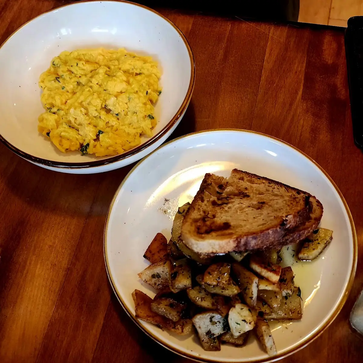Oeufs Brouillés Scrambled Eggs
