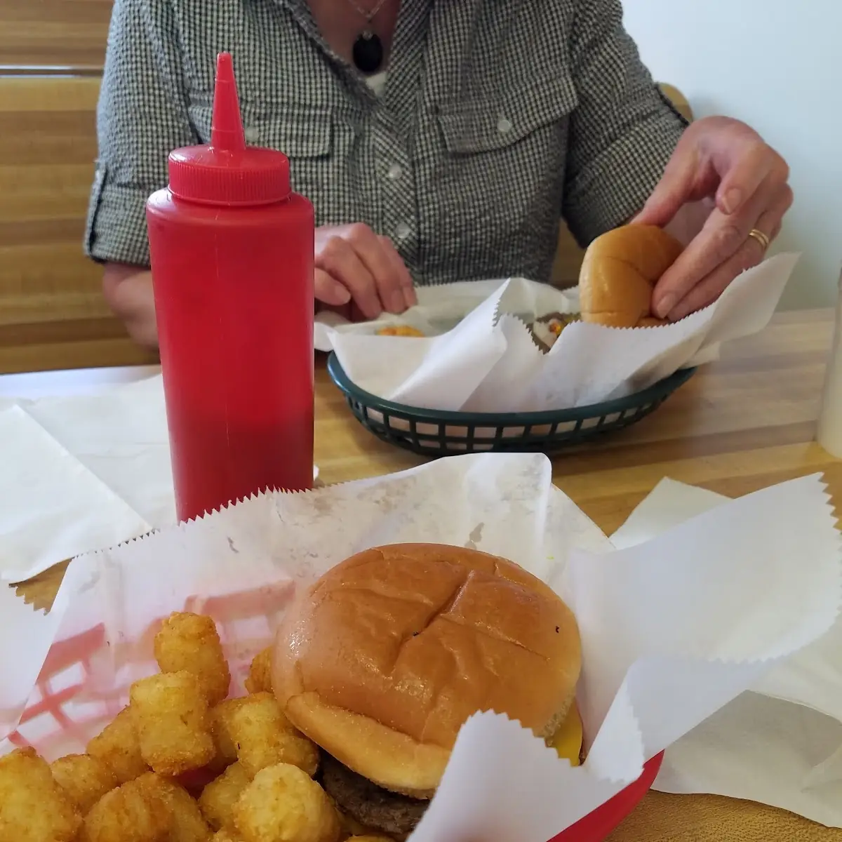 Harvester Burger