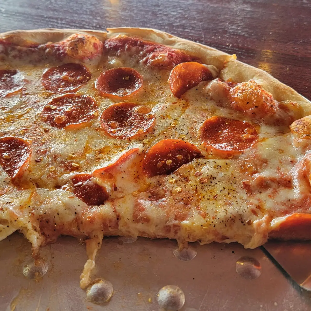 Large Pepperoni Pizza